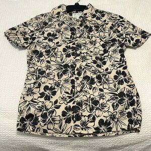 American Eagle Men’s Resort Shirt in XS